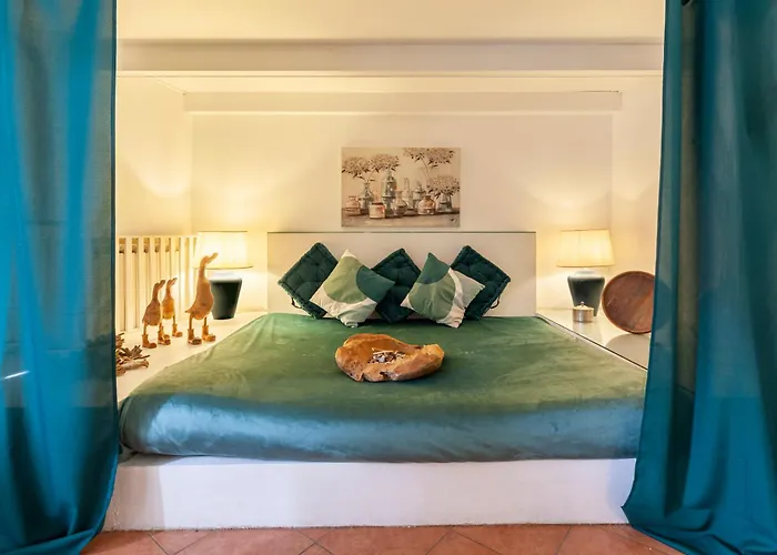 Апартаменты Pantheon Splendid Flat With Terrace